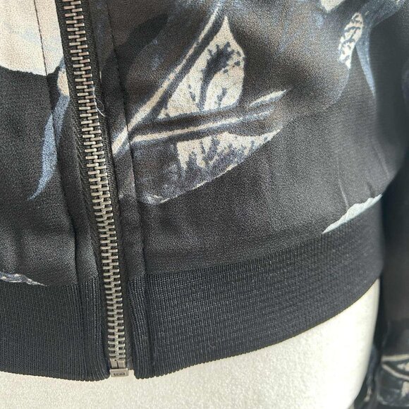 Vero Moda Black-Grey Floral Crepe Lined Bomber Jacket with Rib-Knit Trims – EU M - Picture 5 of 11